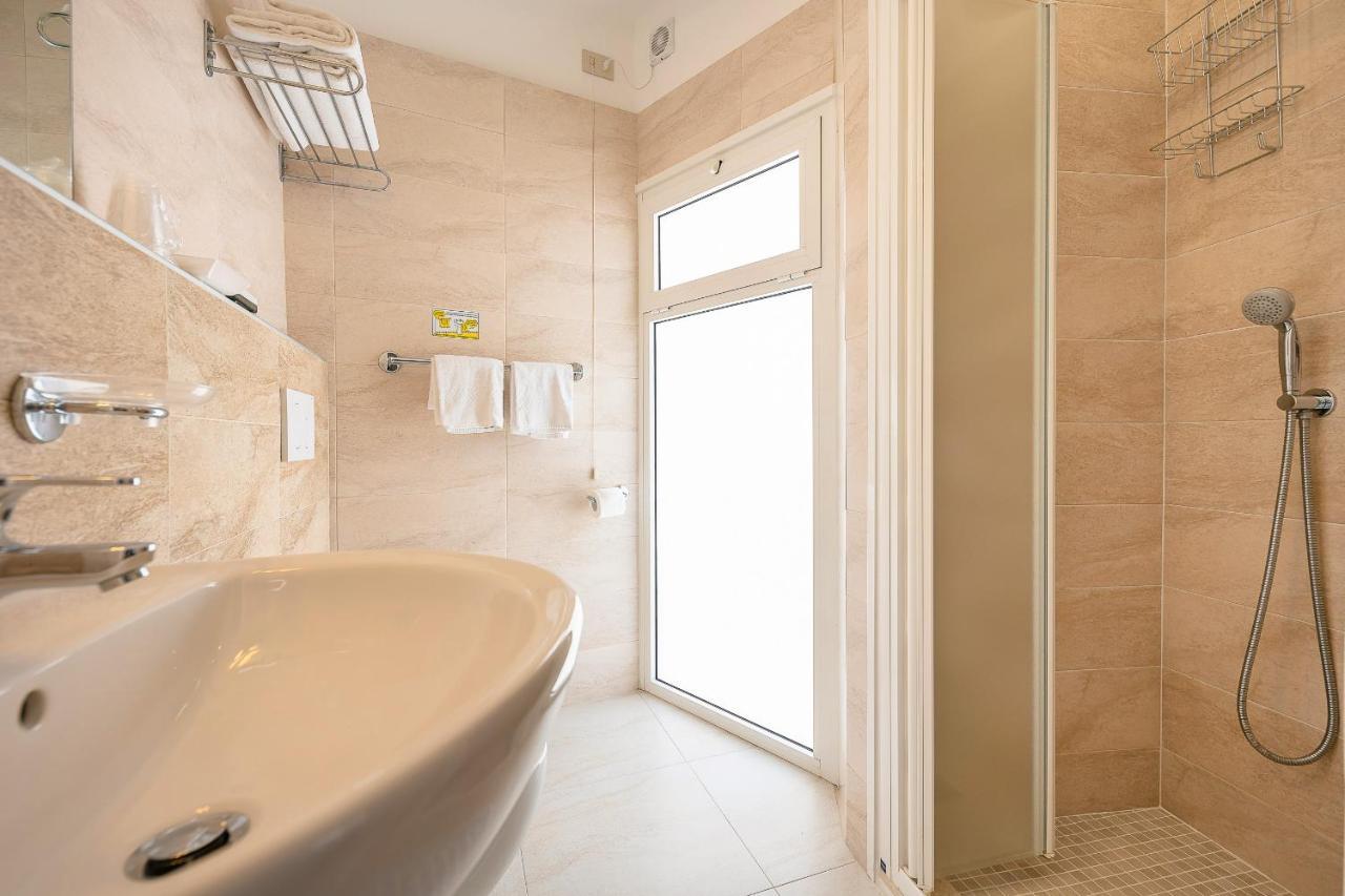 קאורלה Hotel Adria Sul Mare מראה חיצוני תמונה