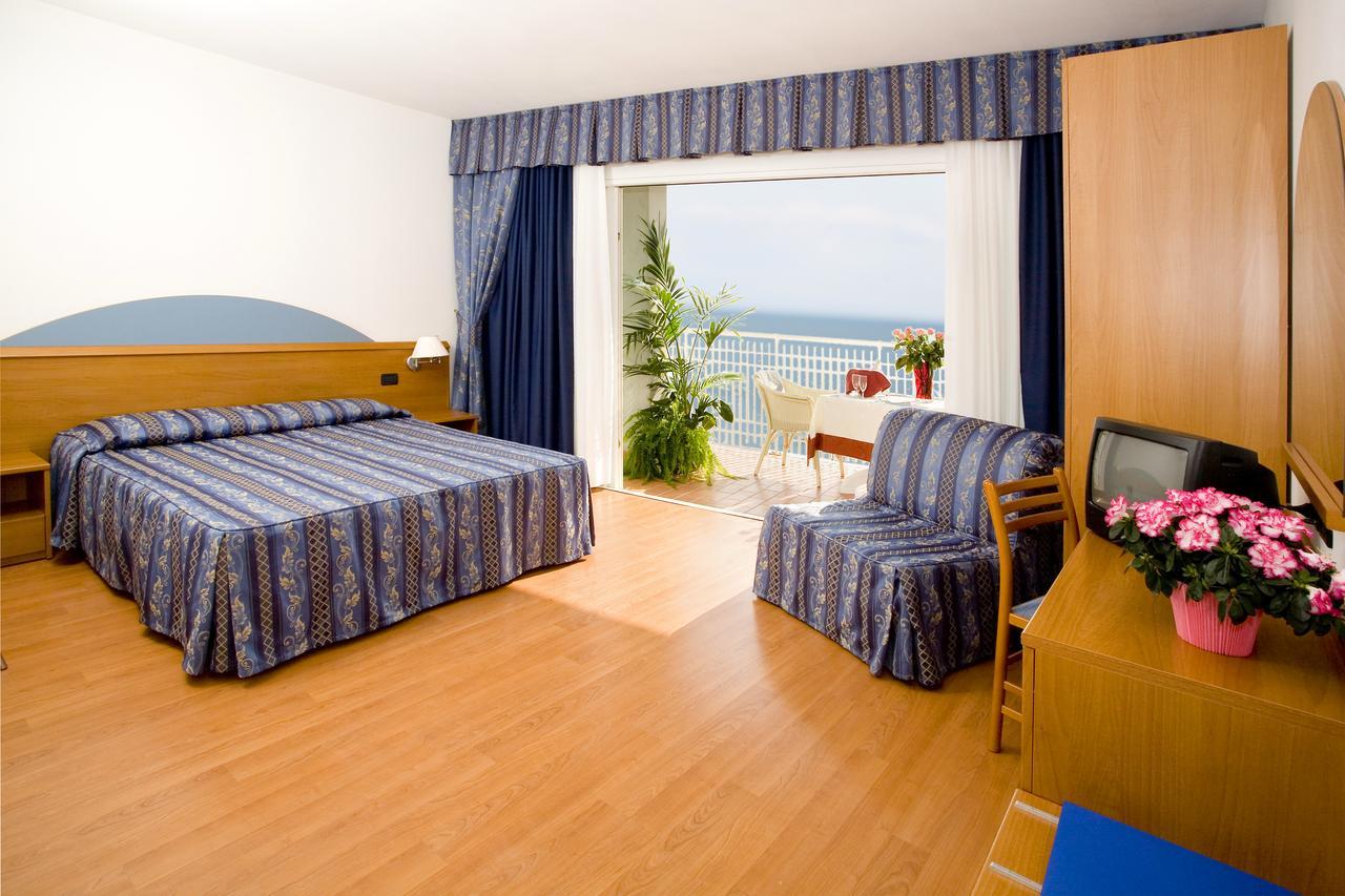 קאורלה Hotel Adria Sul Mare מראה חיצוני תמונה