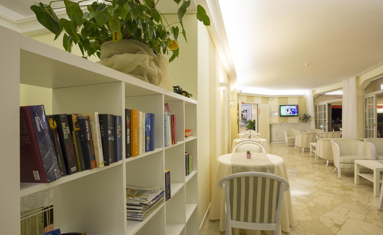 קאורלה Hotel Adria Sul Mare מראה חיצוני תמונה