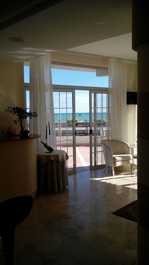 קאורלה Hotel Adria Sul Mare מראה חיצוני תמונה