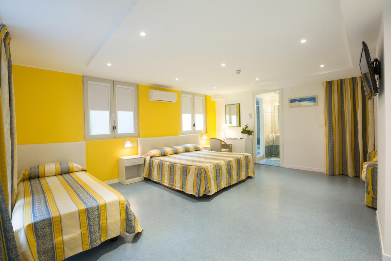קאורלה Hotel Adria Sul Mare מראה חיצוני תמונה